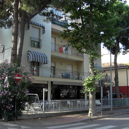 ريميني Residence Monaco Appartamenti المظهر الخارجي الصورة