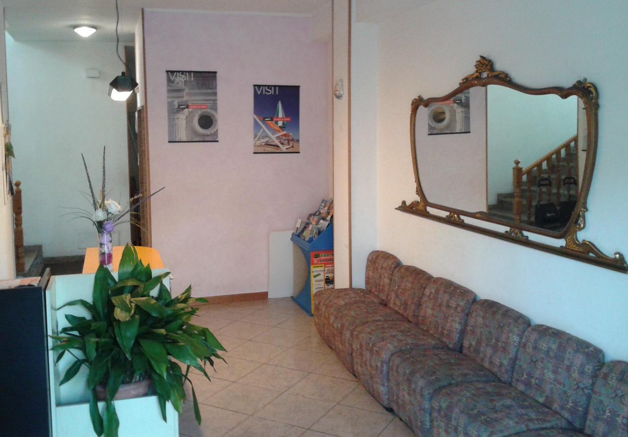 ريميني Residence Monaco Appartamenti المظهر الخارجي الصورة