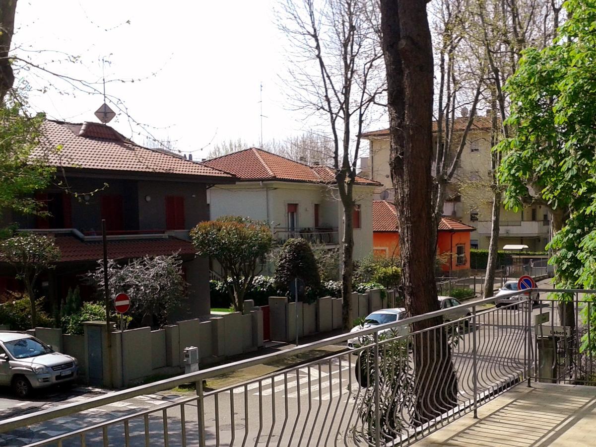 ريميني Residence Monaco Appartamenti المظهر الخارجي الصورة
